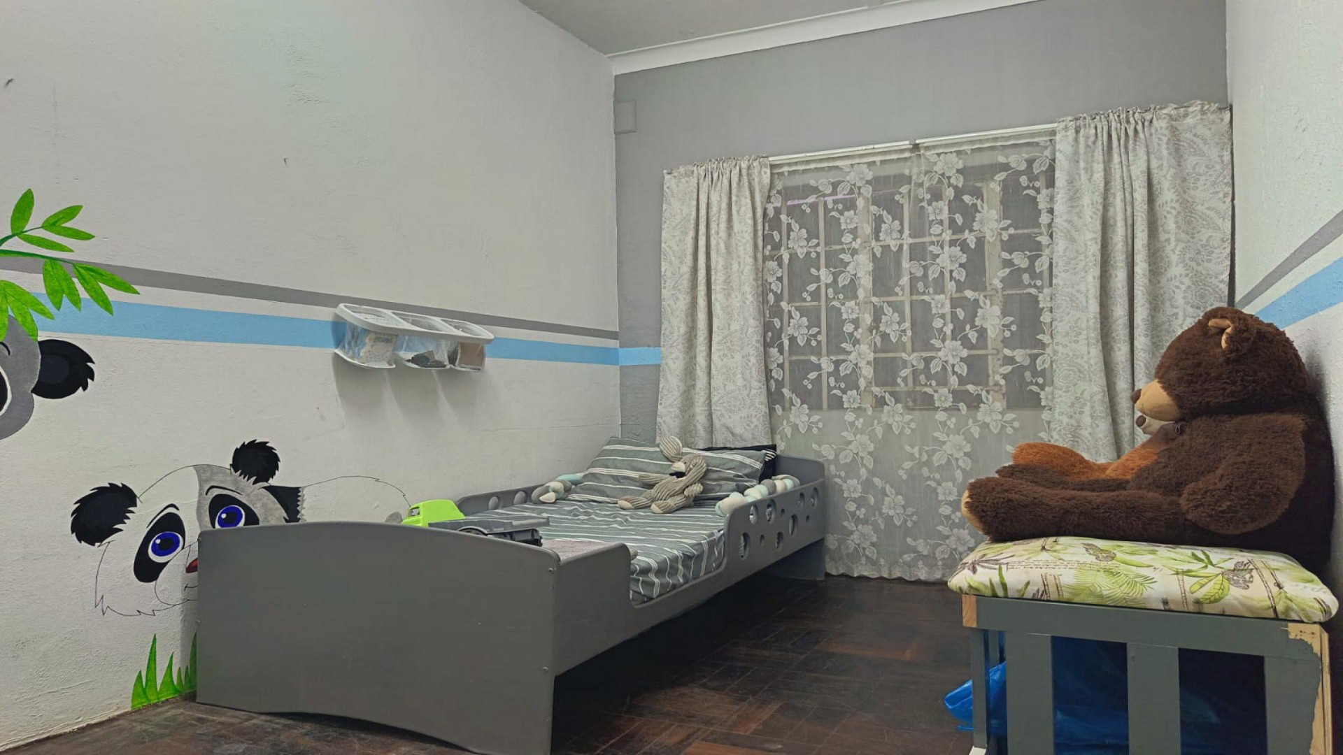 Bed Room 2 of property in Krugersdorp West