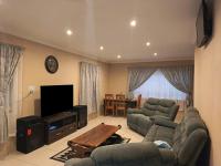Lounges of property in Krugersdorp West