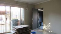 Lounges - 53 square meters of property in Krugersdorp West
