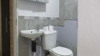 Bathroom 2 - 6 square meters of property in Krugersdorp West