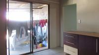 Bed Room 5+ - 15 square meters of property in Krugersdorp West
