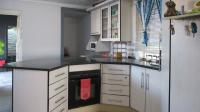 Kitchen - 29 square meters of property in Krugersdorp West