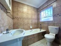  of property in Amberfield Crest
