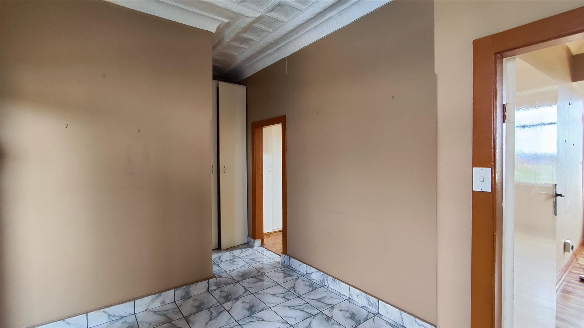 Spaces - 14 square meters of property in Benoni