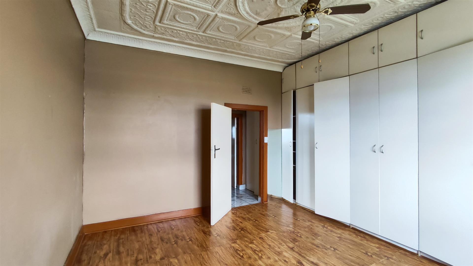 Bed Room 1 of property in Benoni