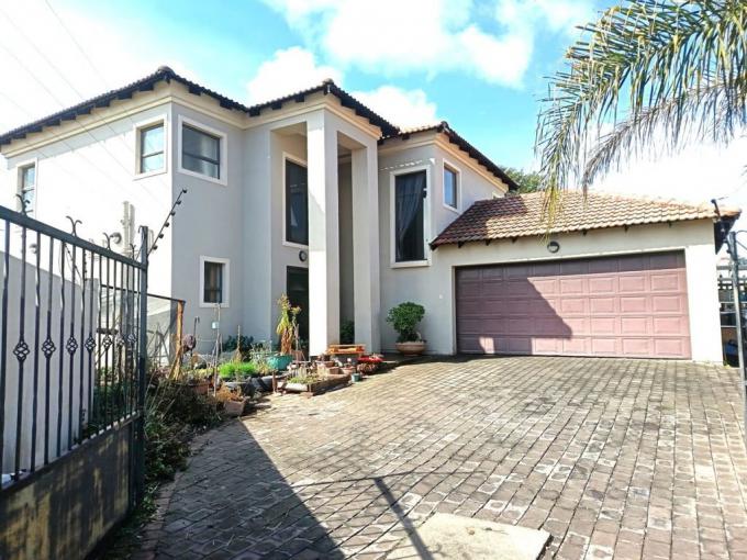 3 Bedroom House for Sale For Sale in Sonneveld - MR689767