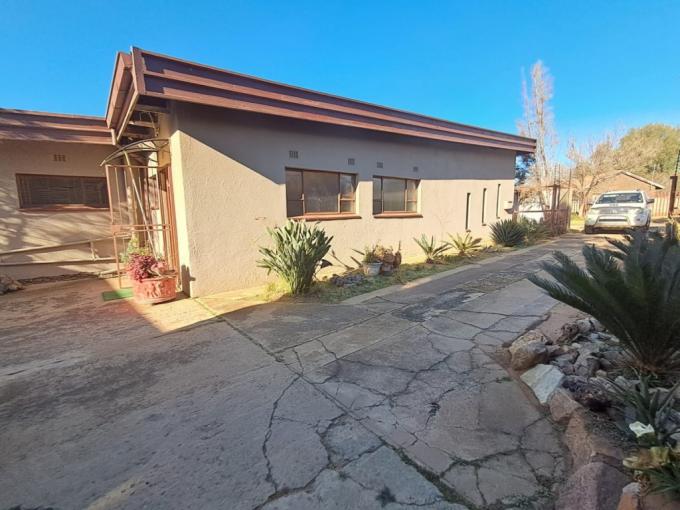 3 Bedroom House for Sale For Sale in Rensburg - MR689782
