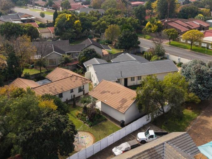 6 Bedroom House for Sale For Sale in Brackenhurst - MR689809