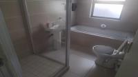 Bathroom 2 of property in Rua Vista