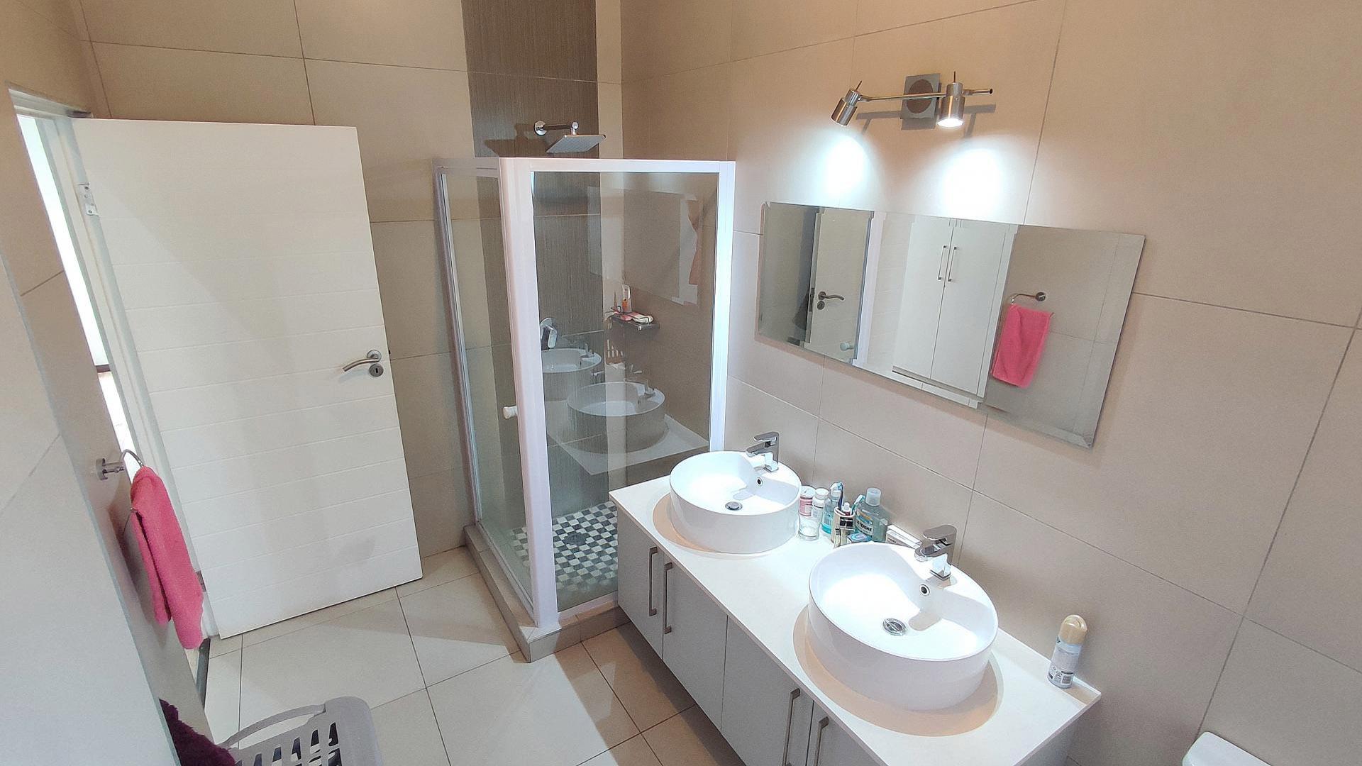 Bathroom 2 of property in Celtisdal