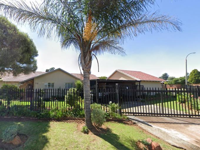 3 Bedroom House for Sale For Sale in Verwoerdpark - MR689834