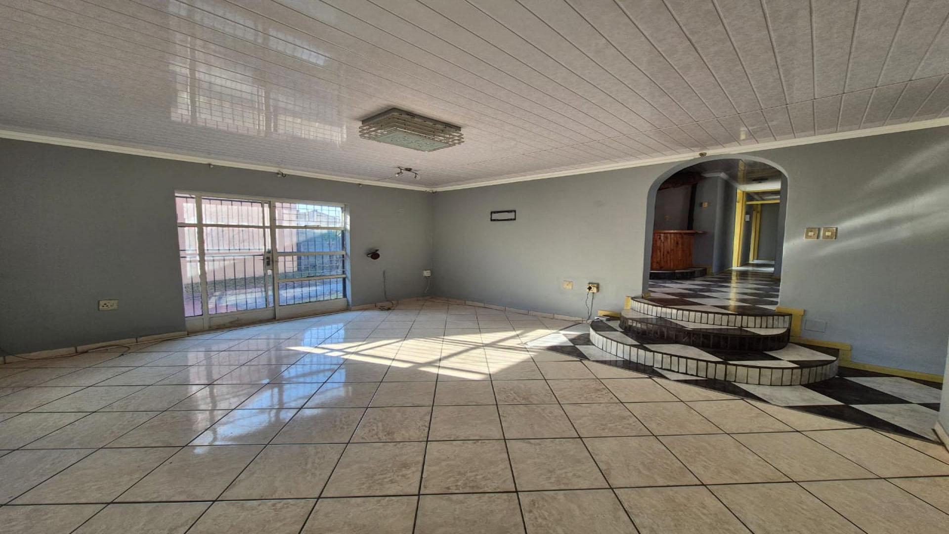Lounges of property in Secunda