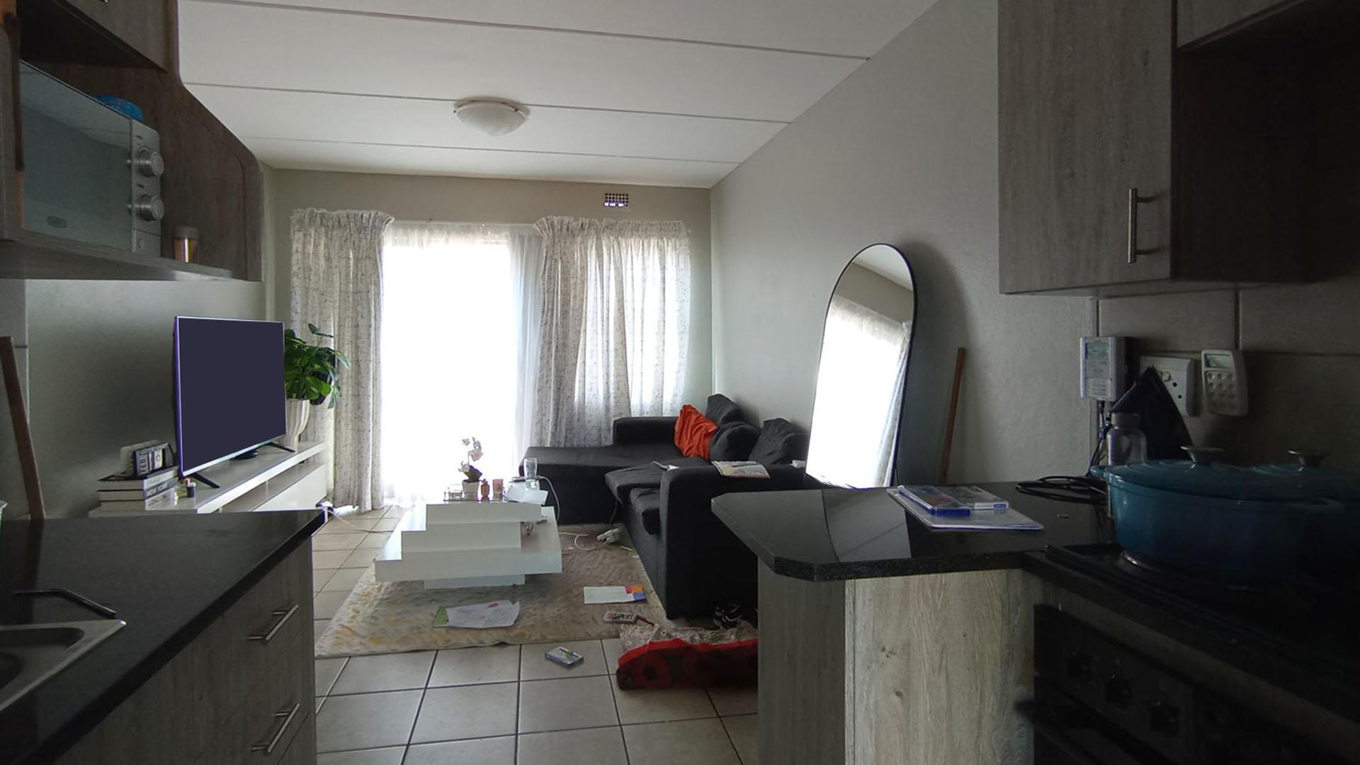 Kitchen - 7 square meters of property in Montana