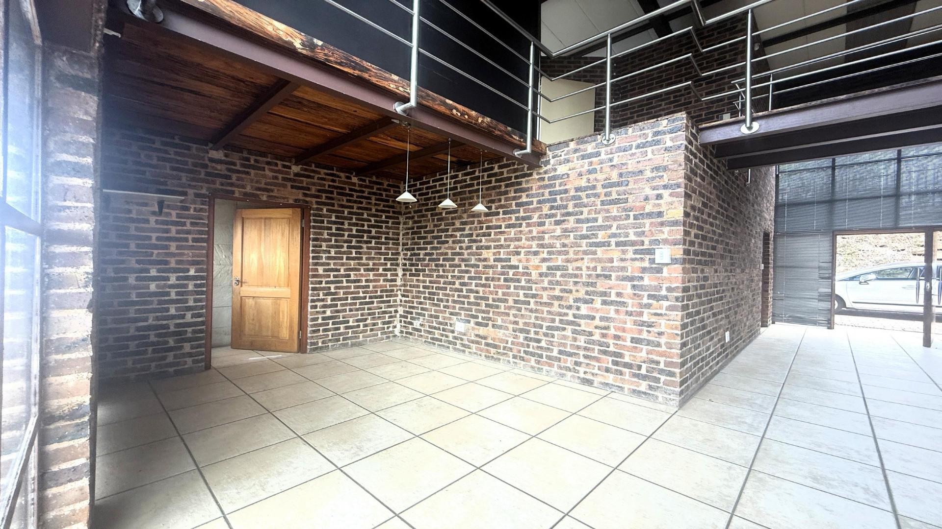 Dining Room - 10 square meters of property in Glenvista