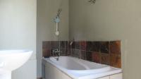 Main Bathroom - 5 square meters of property in Honeydew