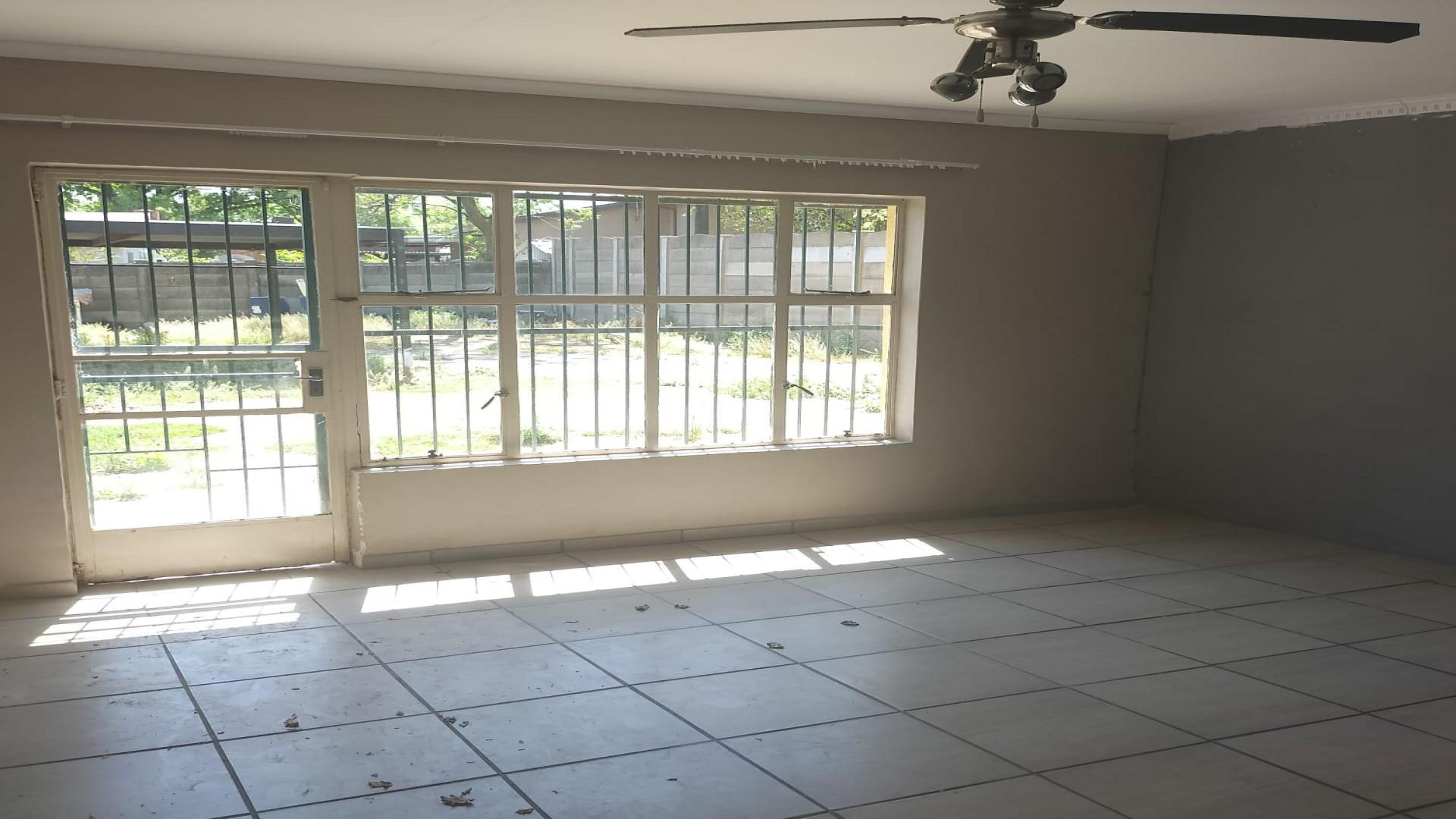 Lounges of property in Sasolburg