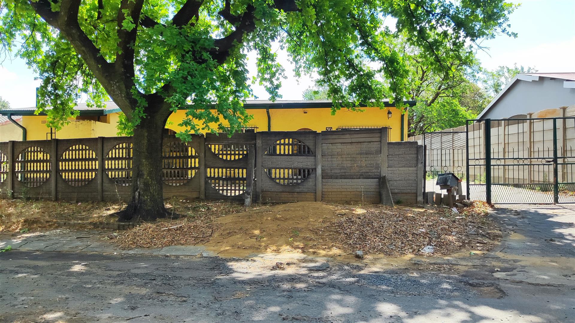 Front View of property in Sasolburg