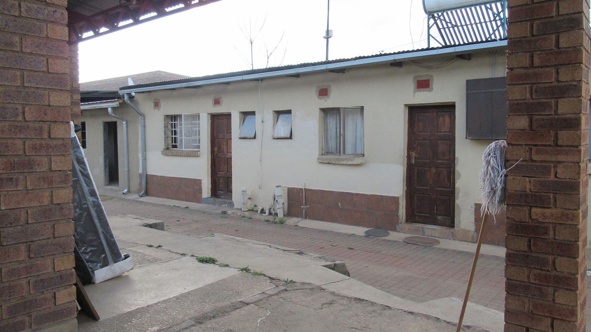 Patio - 17 square meters of property in Kenilworth - JHB