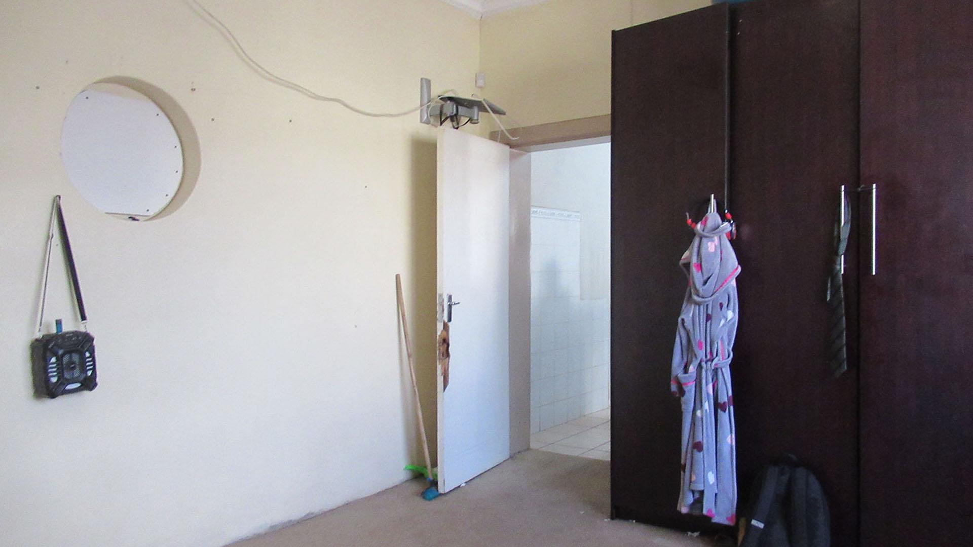 Bed Room 3 - 18 square meters of property in Kenilworth - JHB