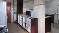 Kitchen - 32 square meters of property in Kenilworth - JHB