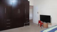 Bed Room 1 - 28 square meters of property in Kenilworth - JHB