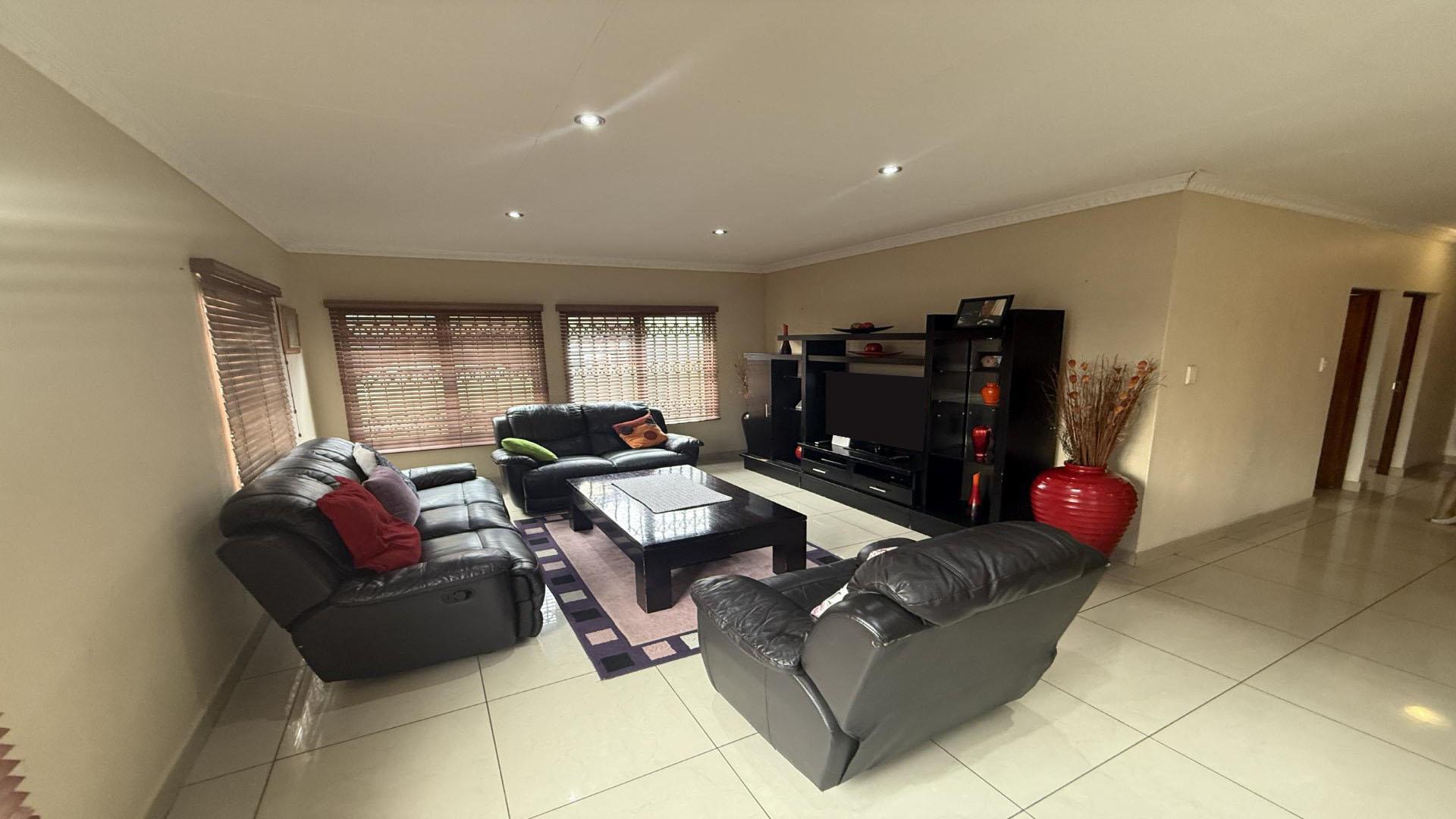 Lounges of property in Secunda