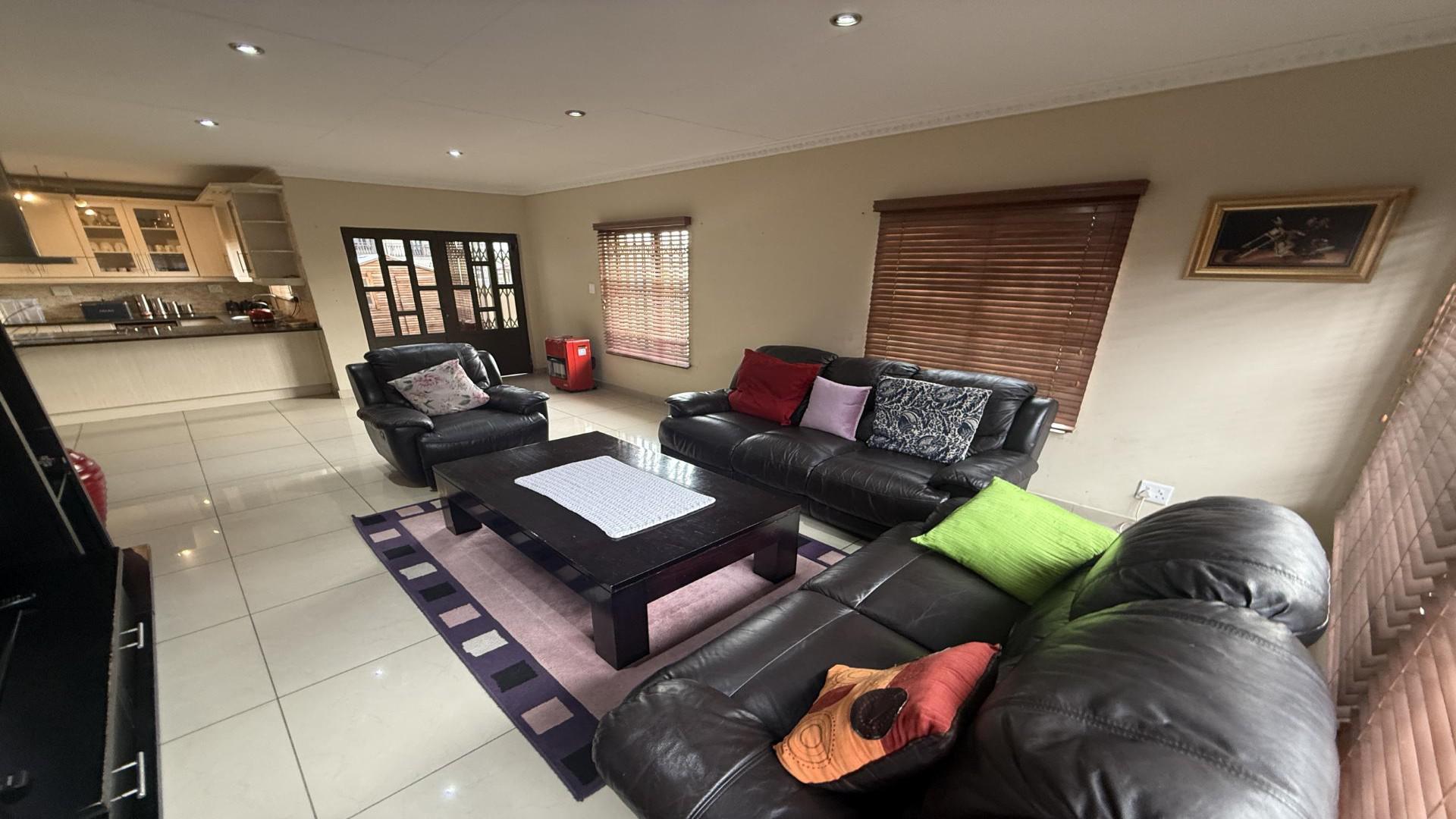 Lounges of property in Secunda