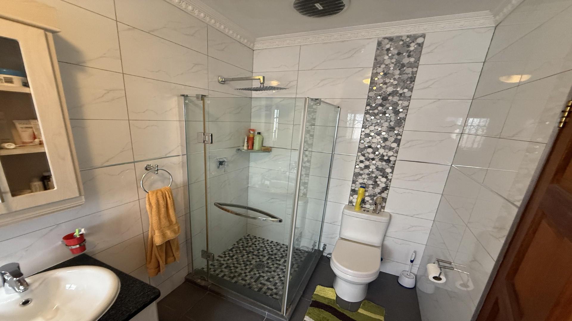 Bathroom 1 of property in Secunda