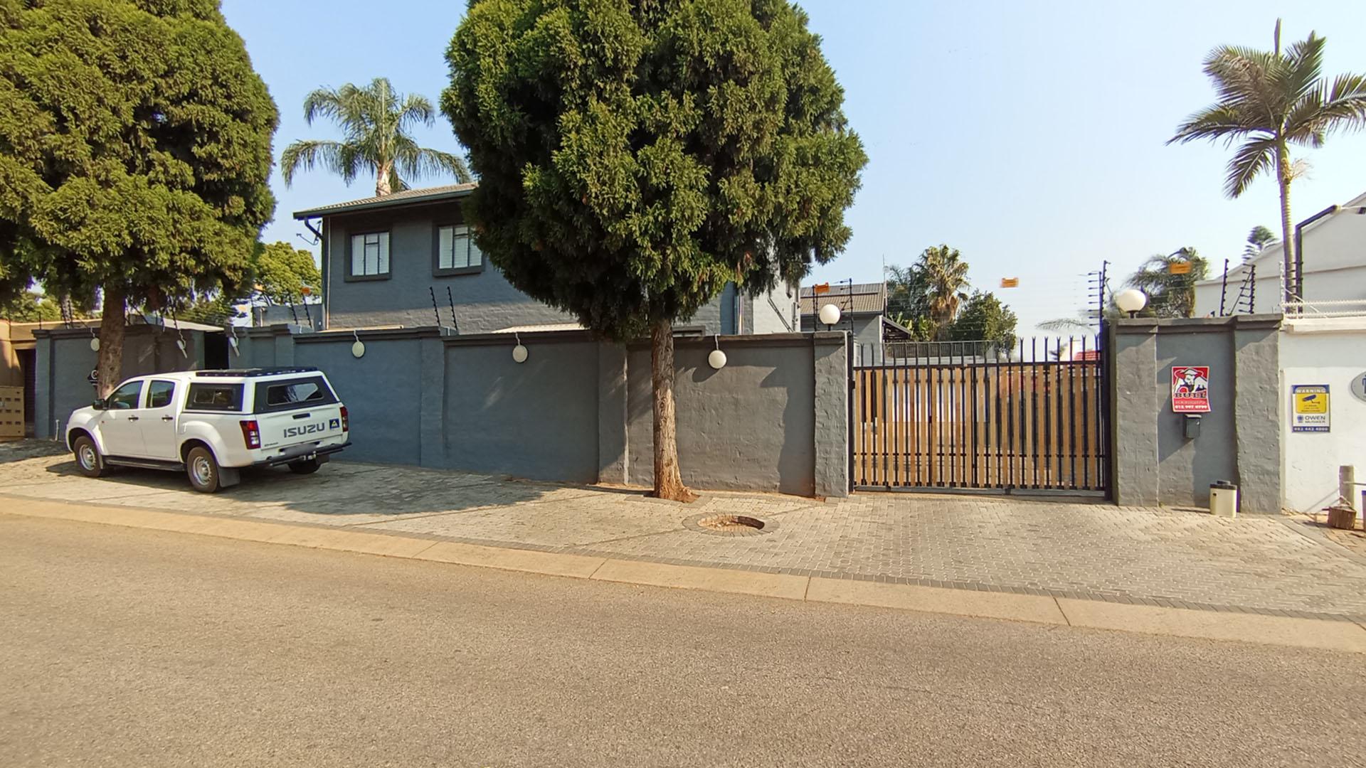 Front View of property in Newlands