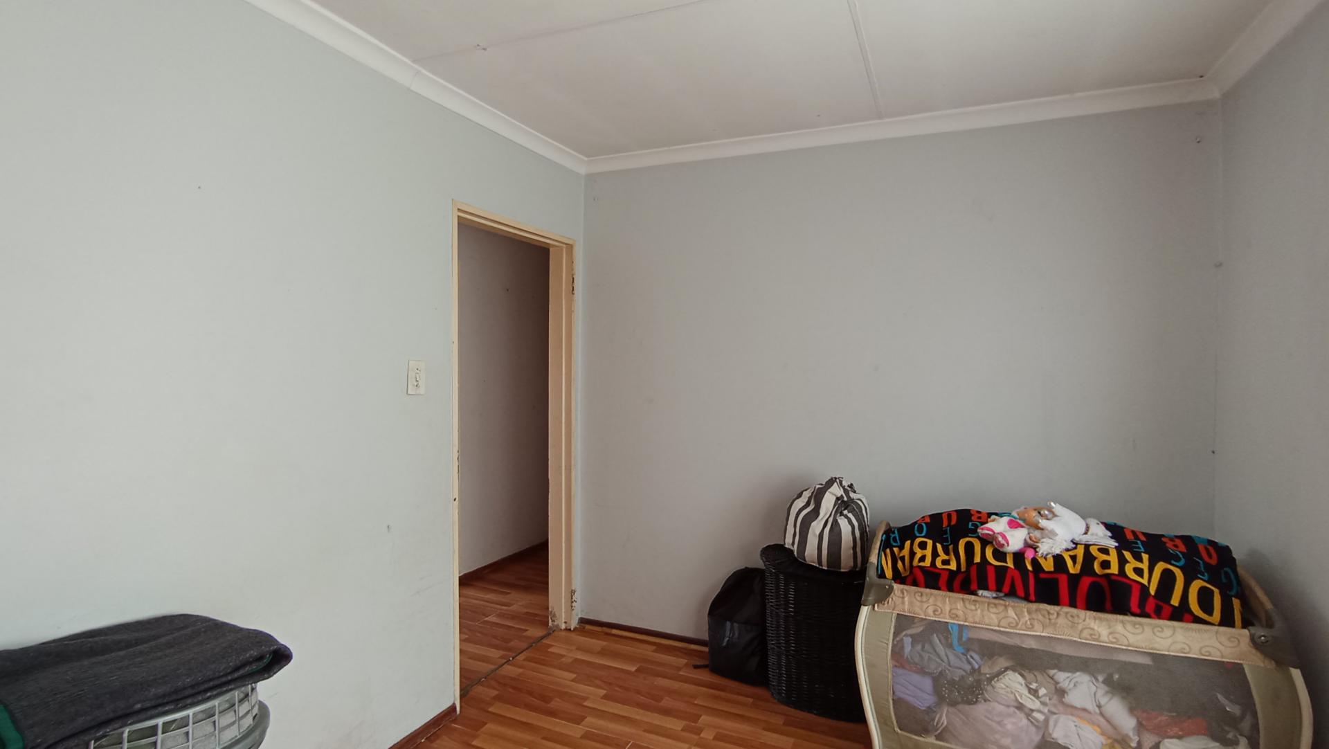 Bed Room 1 - 12 square meters of property in Riverlea - JHB