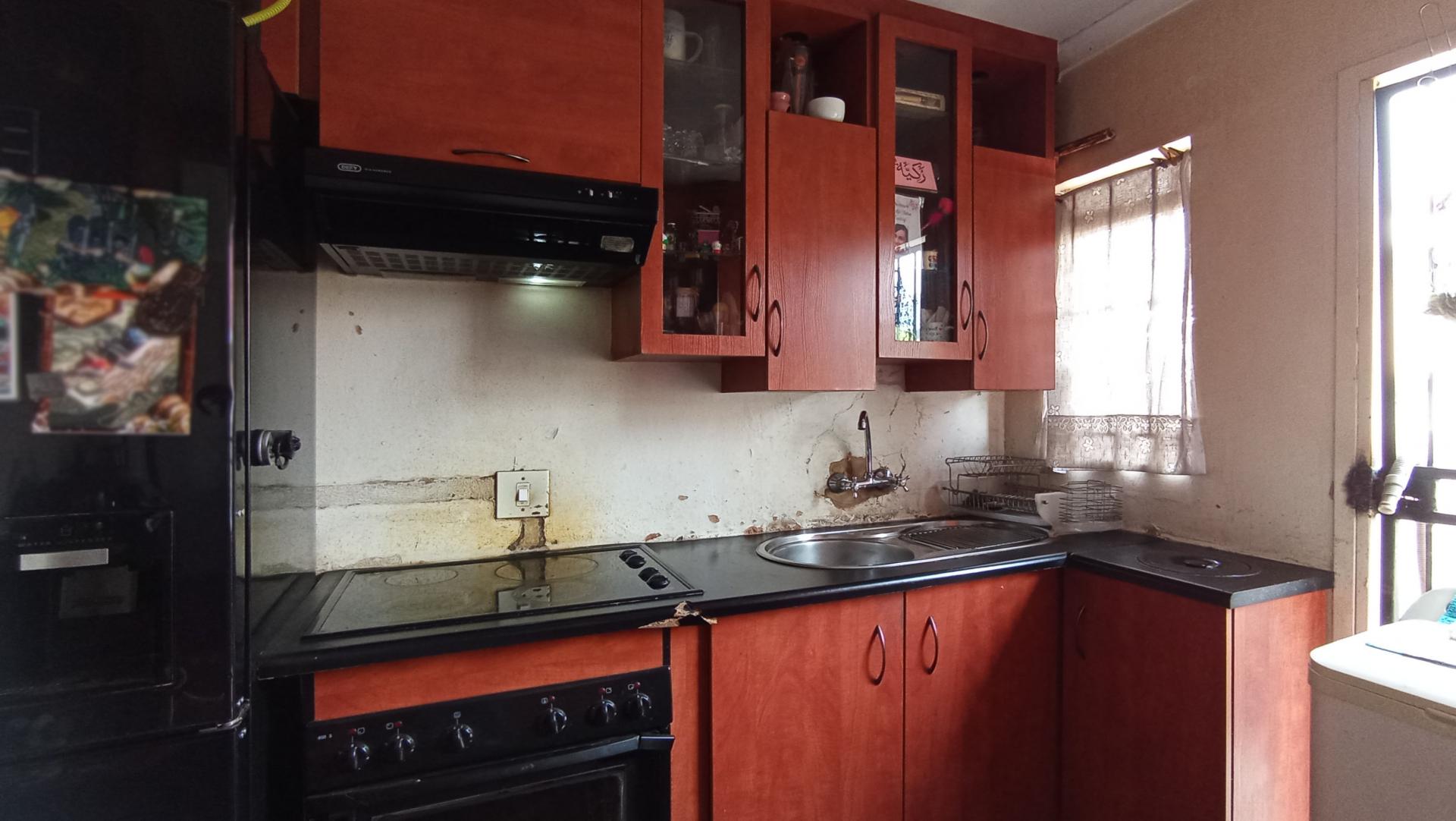 Kitchen - 9 square meters of property in Riverlea - JHB