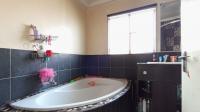 Bathroom 1 - 5 square meters of property in Riverlea - JHB