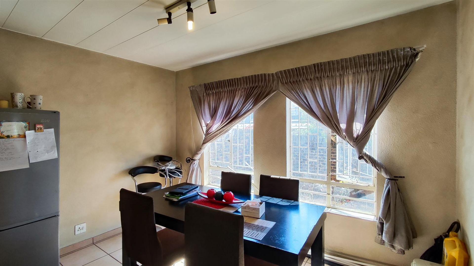 Dining Room - 13 square meters of property in Birch Acres