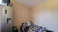 Bed Room 1 - 11 square meters of property in Primrose