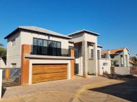  of property in Melodie