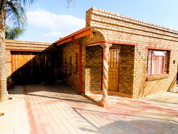 3 Bedroom House for Sale For Sale in Eersterust - MR689985