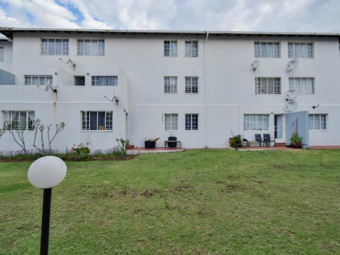 2 Bedroom Apartment to Rent in Groenkloof - Property to rent - MR690001