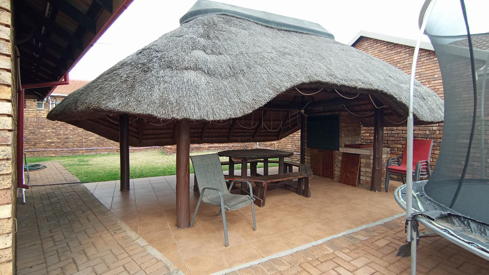 Entertainment of property in Faerie Glen