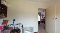 Bed Room 2 - 10 square meters of property in Faerie Glen
