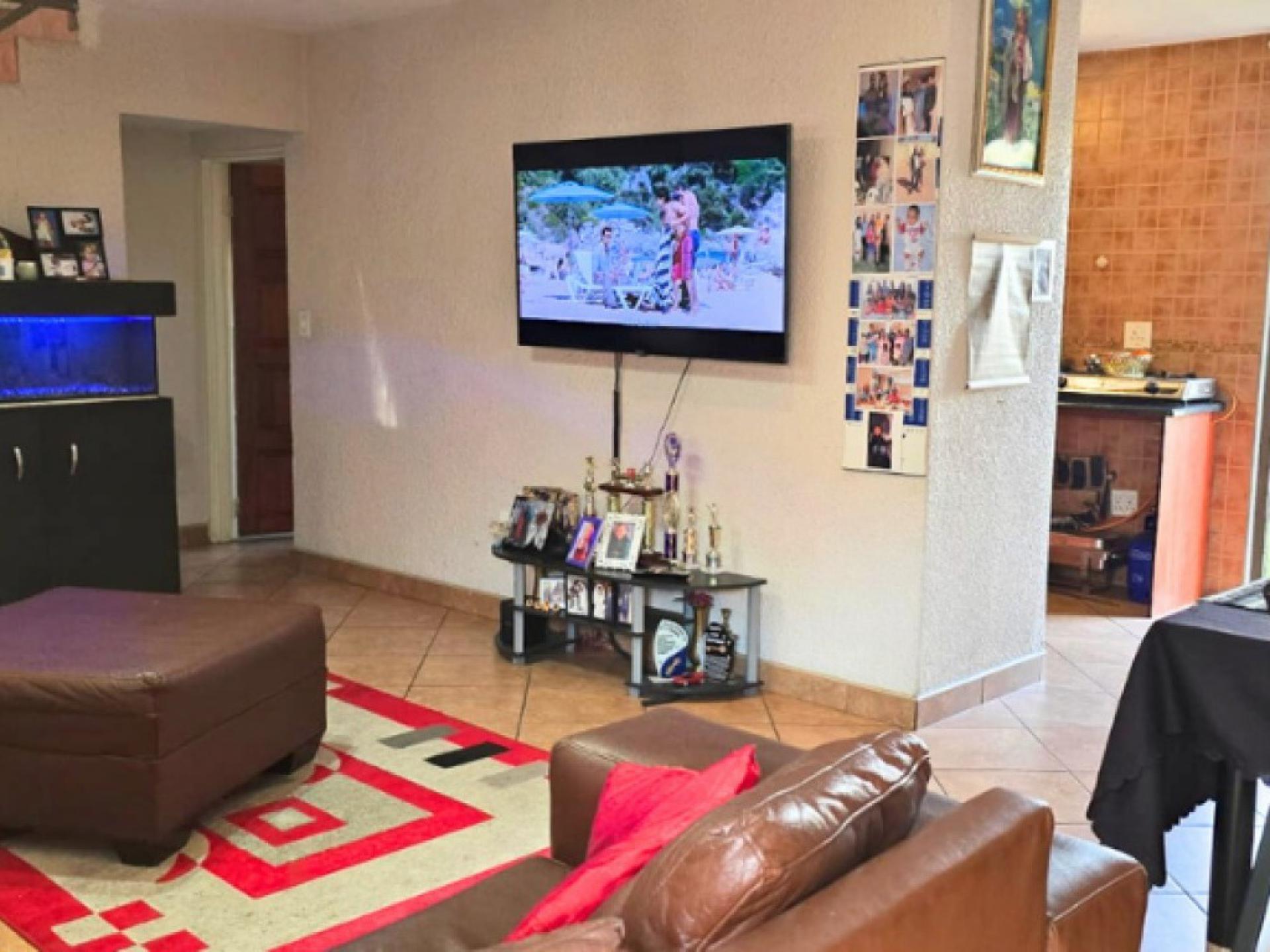  of property in Brackenhurst