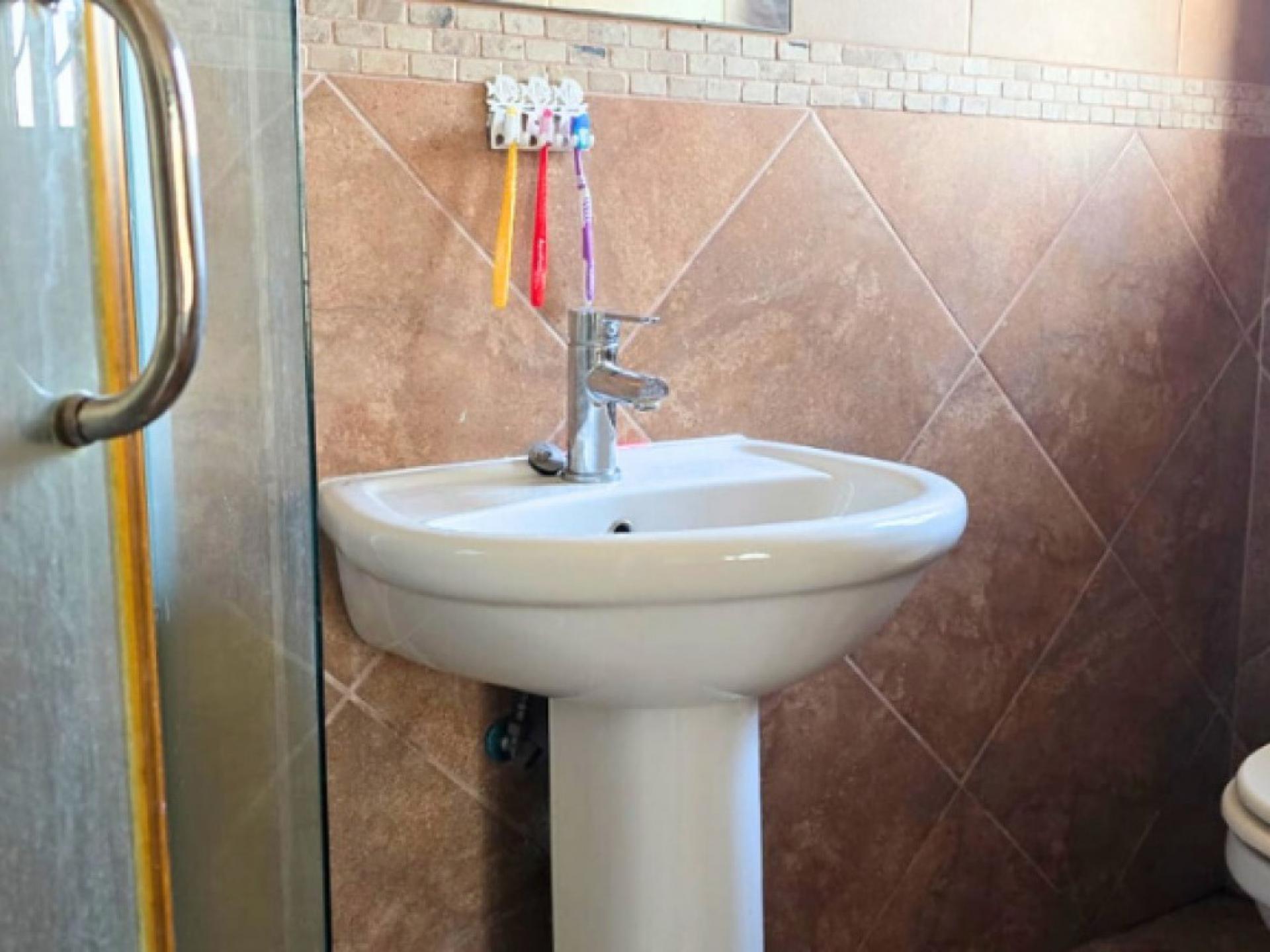  of property in Brackenhurst