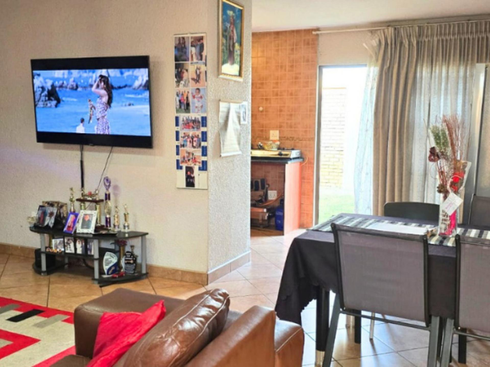  of property in Brackenhurst