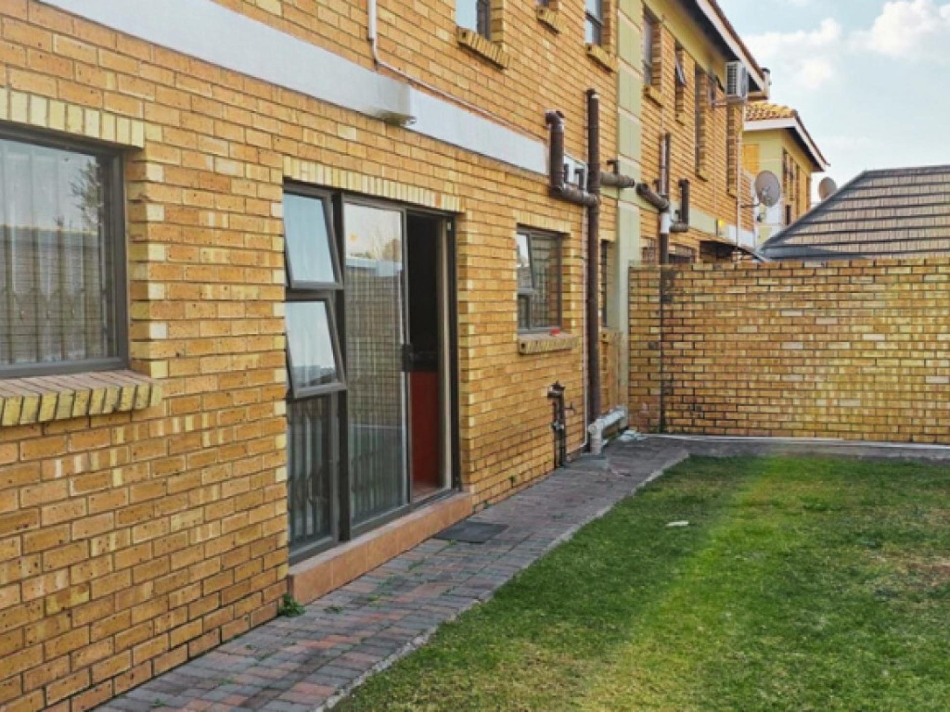  of property in Brackenhurst