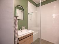  of property in Menlo Park