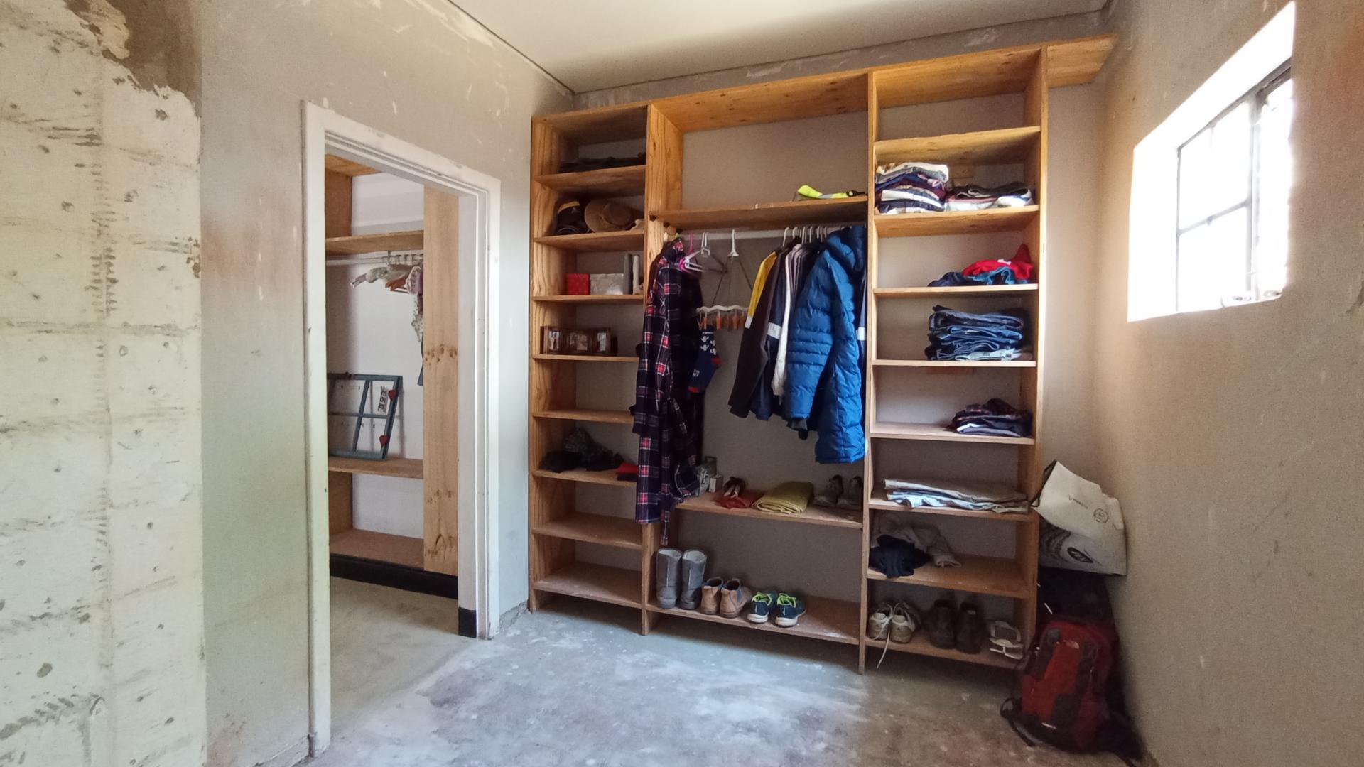 Bathroom 1 - 17 square meters of property in Clubview