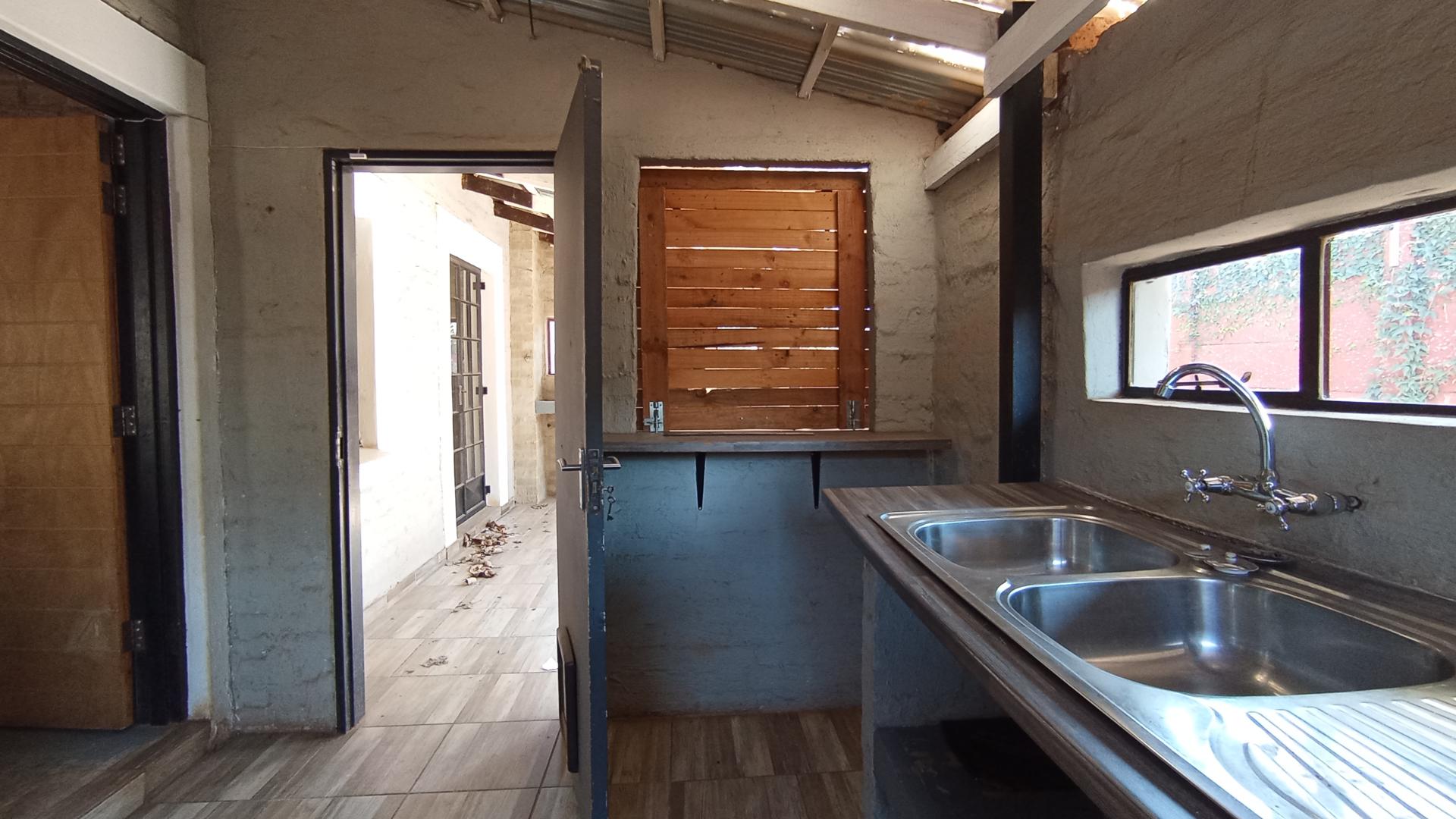 Kitchen - 74 square meters of property in Clubview