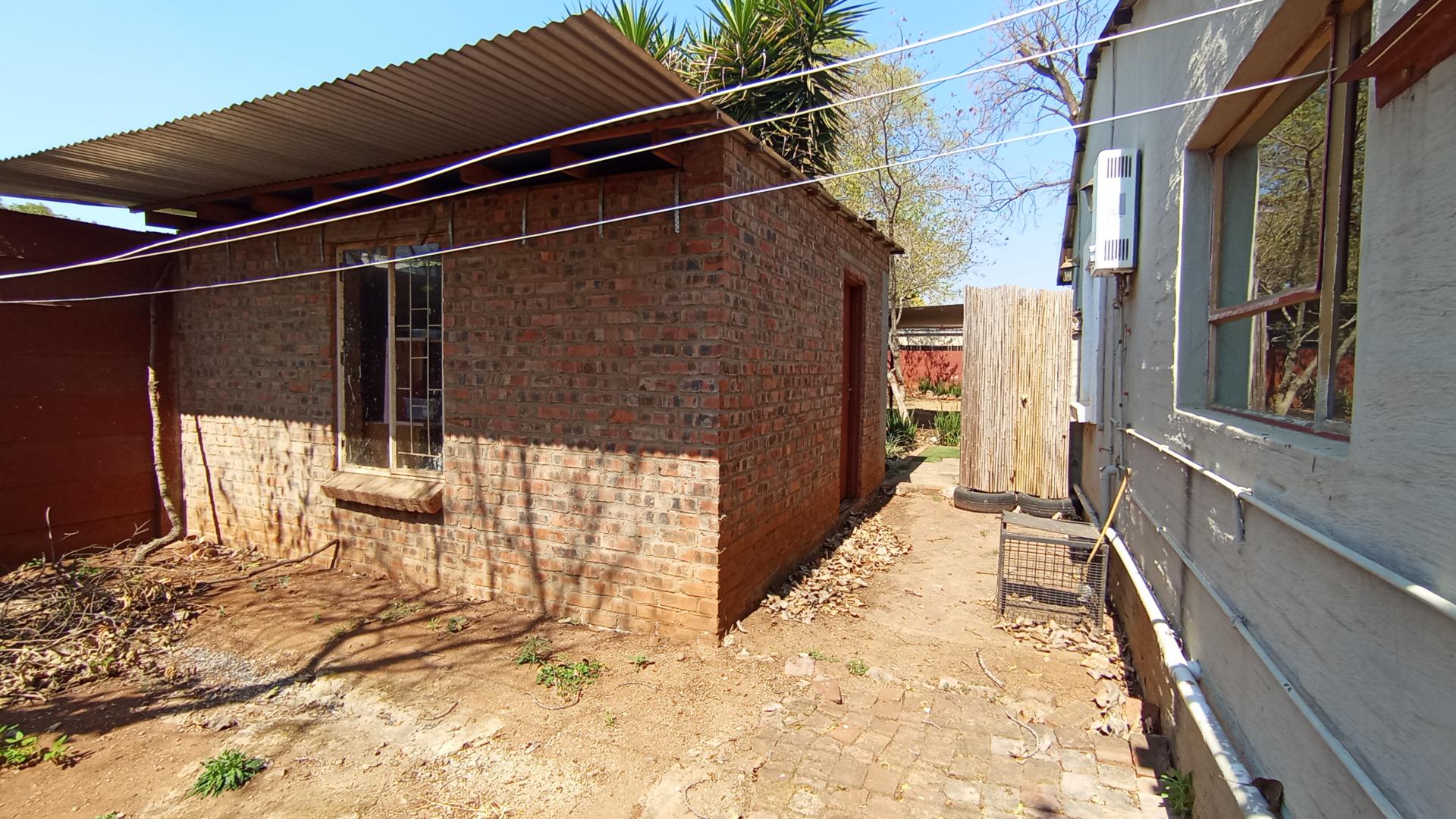 Front View of property in Clubview