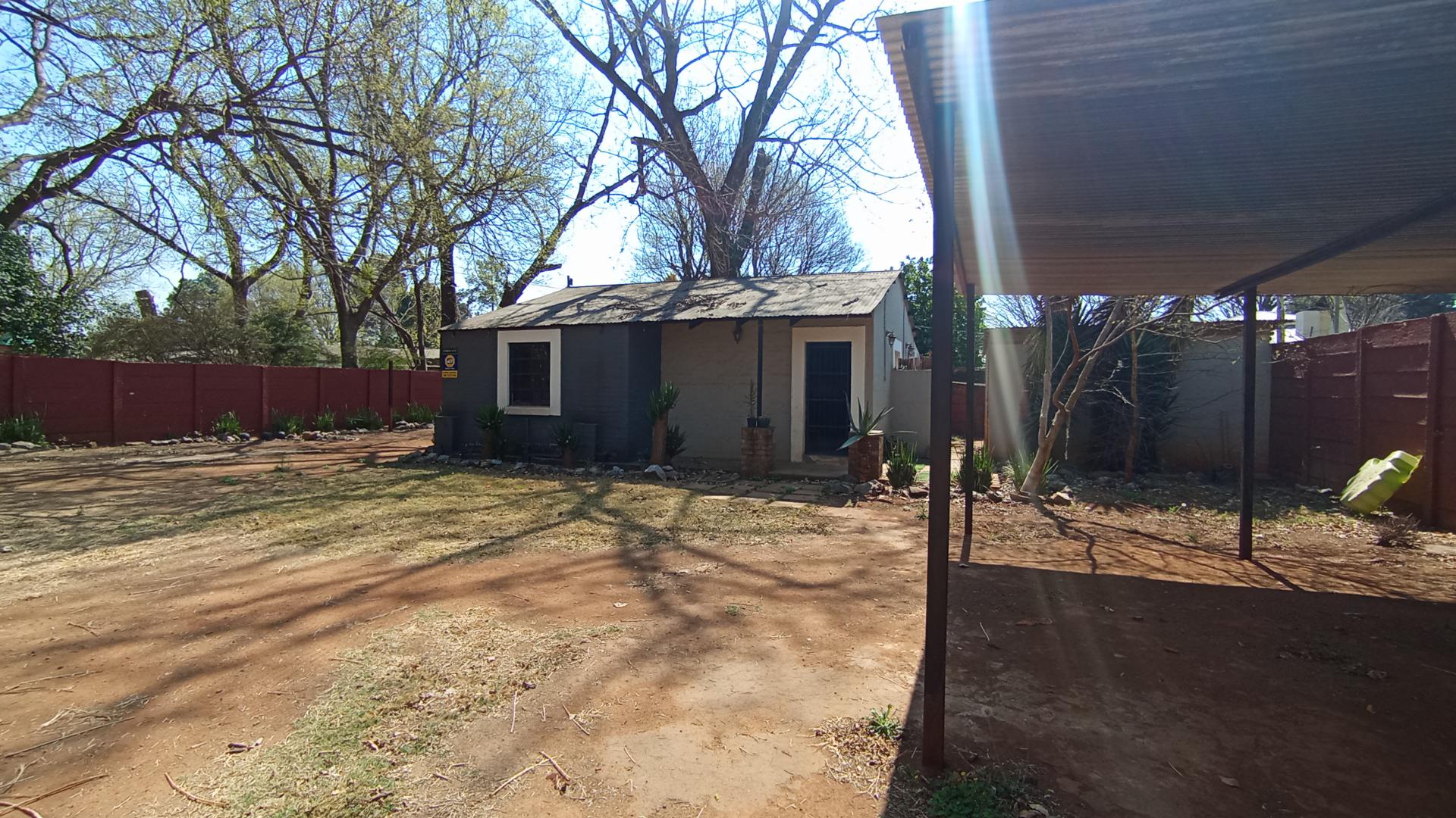 Front View of property in Clubview