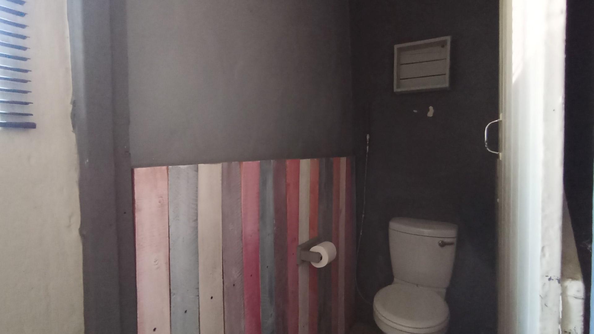 Bathroom 3+ - 4 square meters of property in Clubview