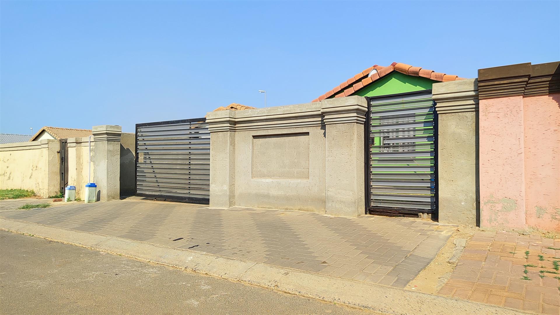 Front View of property in Windmill Park
